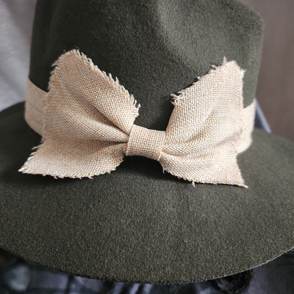 Hat - Picture 5 of 7